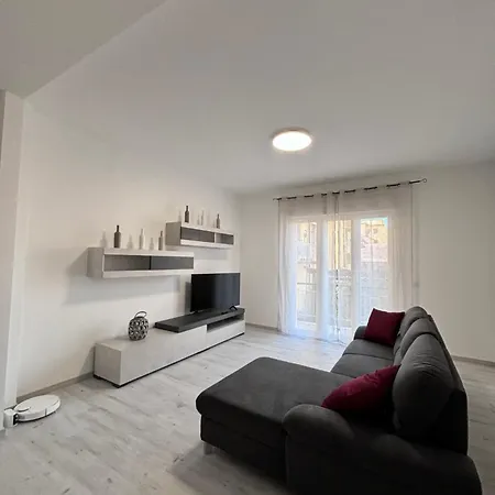 Grey House Apartment Arezzo